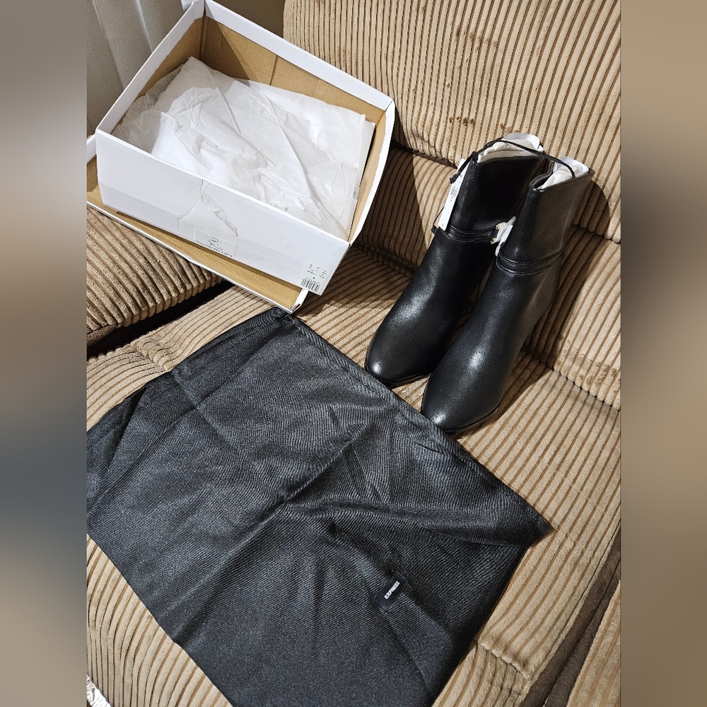 Express Booties size 10 - Picture 2 of 11